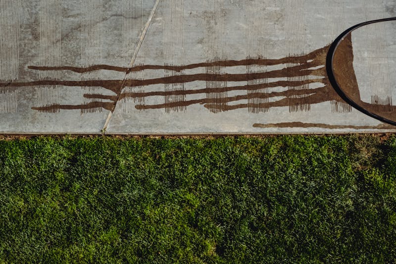 Driveway pressure washing and concrete cleaning service in Kansas City, MO